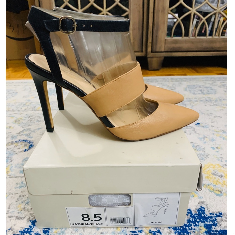 Authentic Leather Cut Out Pump